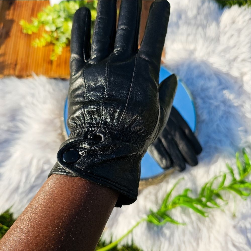 VTG Classic John Kent Leather Blend, Snap Closure Cuff Gloves.